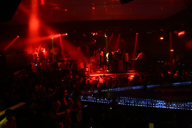 Eller Van Buuren & Chris Jones
